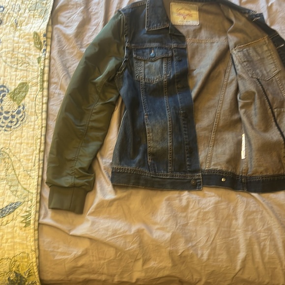 Brand new denim jacket - Picture 4 of 5